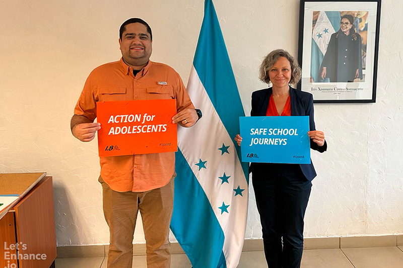 Minister for Social Development and Inclusion, José Carlos Cardona, discussed youth commitments with Programmes Director Aggie Krasnolucka.