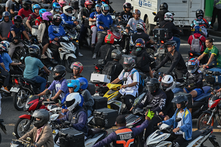 foreign motorcycle helmet philippines Biltwell Gringo S ECE ILM 902 Modular Motorcycle Helmet Race-proven protection on the track